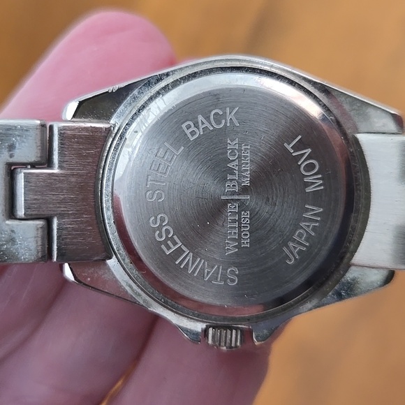 WHITE HOUSE BLACK MARKET WATCH - Picture 5 of 6